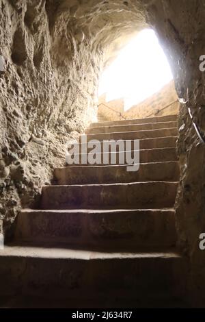 Treppen, die zum Kloster der Heiligen Dreifaltigkeit, Meteora, Griechenland, führen Stockfoto