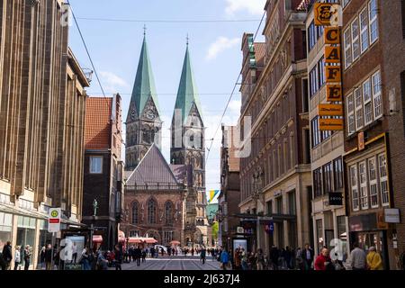 Bremen, Deutschland. 27. April 2022. Blick auf den St. Petri Dom in Bremen. Quelle: Melissa Erichsen/dpa/Alamy Live News Stockfoto