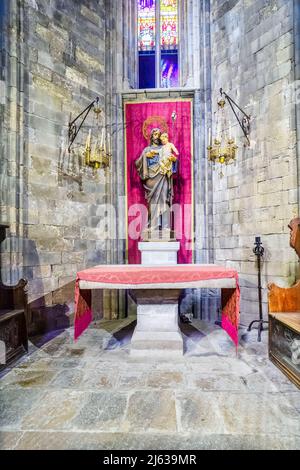 Statue des heiligen Josef in der Kapelle der heiligen Martha und des heiligen Bernhard (Capilla de Santa Marta y San Bernardo) - Kathedrale der heiligen Maria von Girona - Spanien Stockfoto