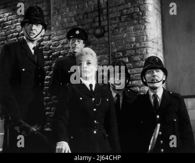 WILLIAMS, HAWTREY, ADAMS, CONNOR, PHILLIPS, CARRY ON CONSTABLE, 1960 Stockfoto