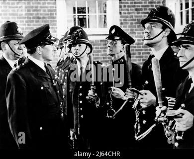 JAMES, BARKER, WILLIAMS, HAWTREY, PHILLIPS, CONNOR, CARRY ON CONSTABLE, 1960 Stockfoto