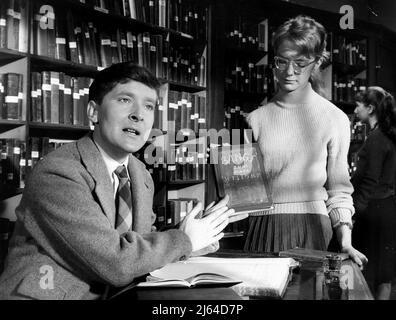 KENNETH WILLIAMS, SCHÜLER, WEITER LEHRER, 1959 Stockfoto