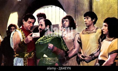 JAMES, MITCHELL, DALE, CONNOR, WEITER AUF CLEO, 1964 Stockfoto