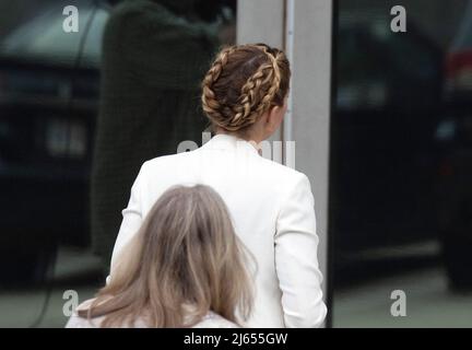 Amber Heard kommt am Dienstag, den 26. April 2022, für den 10. Tag ihres Verleumdungsverfahrens gegen Johnny Depp in Fairfax, VA, USA, an. Foto von Ron Sachs/CNP/ABACAPRESS.COM Stockfoto