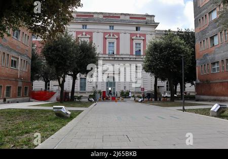 Napoli - Scorcio dell'Ospedale Cardarelli dal cortile interno Stockfoto