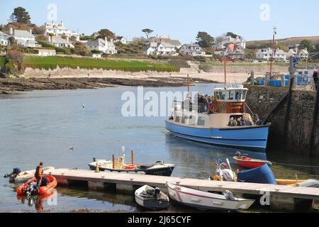 Fähre in St. Mawes Harbour, Cornwall, Großbritannien Stockfoto