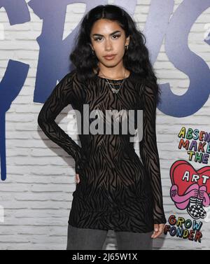 Los Angeles, USA. 27. April 2022. Malinalli beim Hulu's Original Film CRUSH Los Angeles Premiere im NeueHouse Hollywood in Los Angeles, CA am Mittwoch, dem 27. April 2022. (Foto: Sthanlee B. Mirador/Sipa USA) Quelle: SIPA USA/Alamy Live News Stockfoto