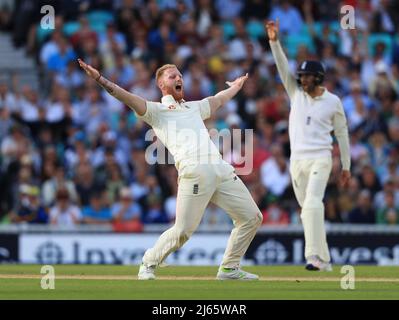 Datei-Foto vom 30-07-2017 von Englands Ben Stokes-Feier. Ben Stokes wurde zum neuen Testkapitän Englands ernannt und sagt, dass er sich „geehrt“ fühle, die Rolle zu übernehmen. Stokes übernimmt die Leitung von Joe Root, der Anfang des Monats nach fünf Jahren und einem Rekord von 64 Spielen das Spiel beendet hat. Ausgabedatum: Donnerstag, 28. April 2022. Stockfoto