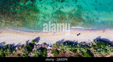 Berühmter Strand von Salento in der Region Apulien in Süditalien. Der Strand gilt als die Malediven von Italien. Die Malediven von Salento Stockfoto