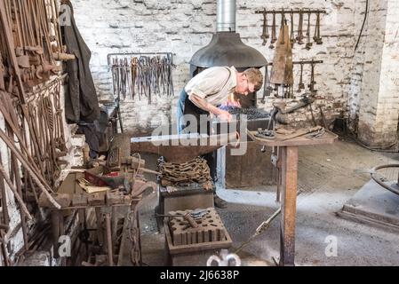 Blist Hills viktorianische Stadt, Teil der Ironbridge Gorge UNESCO Weltkulturerbe, Telford. Ein Freilichtmuseum mit Straßen, Geschäften, Geschäften, Industrie usw. Stockfoto