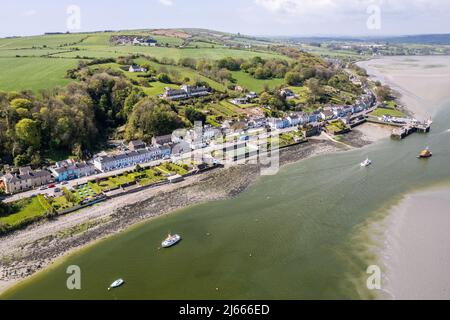 Courtmacsherry, West Cork, Irland. 28. April 2022. Courtmacsherry in West Cork sonnt sich heute in der Sonne. Met Éireann prognostiziert einen Sonnentag mit Höchstwerten von 13 bis 17C. Quelle: AG News/Alamy Live News Stockfoto