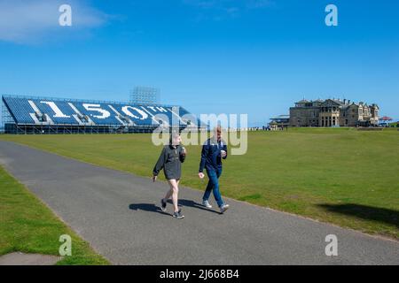 Temporary steht für das Open Golf Turnier 150., das im Juli 2022 auf dem Old Course, St Andrews, Fife, Schottland, ausgetragen wird. Stockfoto