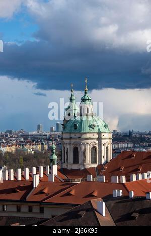 St. Nikolaus, Kirche auf Prager Kleinseite, Prag, Tschechien Stockfoto