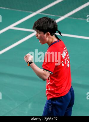 Manila, Philippinen. 28. April 2022. Wang Zhiyi aus China tritt beim 2.-Runden-Match der Frauen gegen Saina Nehwal aus Indien bei den Badminton Asia Championships 2022 in Manila, Philippinen, am 28. April 2022 an. Quelle: Rouelle Umali/Xinhua/Alamy Live News Stockfoto