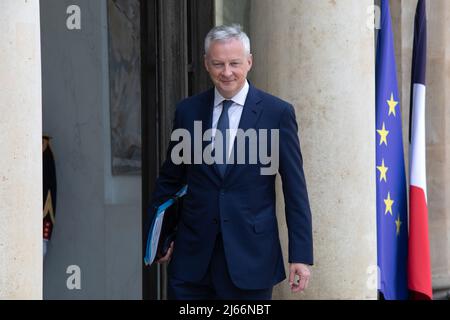 Paris, Frankreich. 28. April 2022. Paris, Frankreich, den 28. april 2022, Bruno Lemaire, Minister für Wirtschaft und Finanzen, François Loock/Alamy Credit: Loock François/Alamy Live News Stockfoto