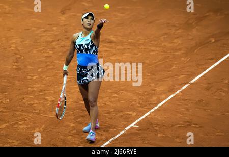 Heather Watson aus Großbritannien im Einsatz gegen Varvara Gracheva aus Russland während der Finalrunde der Qualifikation des Tennisturniers Mutua Madrid Open 2022 am 27. April 2022 im Caja Magica Stadion in Madrid, Spanien - Foto: Rob Prange/DPPI/LiveMedia Stockfoto