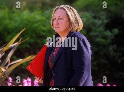 Anne-Marie Trevelyan, Ministerin für internationalen Handel und Präsidentin des Handelsrates, in der Downing Street zu einer Kabinettssitzung. Stockfoto