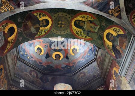 KIEW, UKRAINE - 3. MAI 2011: Dies ist ein Innengemälde des Bogens der Allerheiligen-Kirche der Kiewer-Pechersker Lavra. Stockfoto