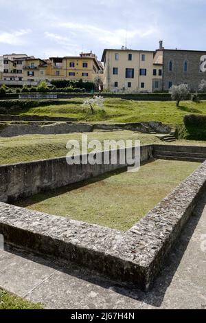 Römische Bäder Ruinen, Fiesole, in der Nähe von Florenz, Toskana, Italien, April 2022 Stockfoto