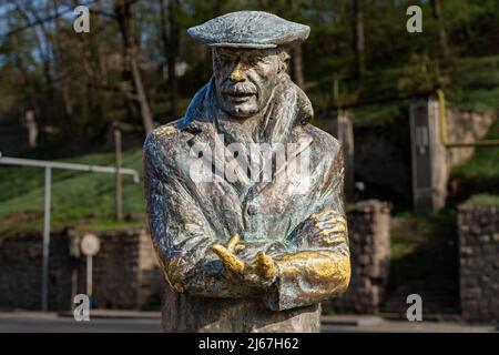 Dilijan, Armenien - 27. April 2022 - Monument skluptures to the Heroes of the Comedy Film Mimino in Dilijan, Armenia Stockfoto