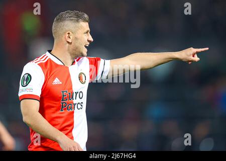 Rotterdam, Niederlande. 28. April 2022. ROTTERDAM, NIEDERLANDE - 28. APRIL: Bryan Linssen von Feyenoord während des UEFA Europa Conference League-Spiels zwischen Feyenoord und Olympique Marseille in de Kuip am 28. April 2022 in Rotterdam, Niederlande (Foto von Herman Dingler/Orange Picics) Credit: Orange Pics BV/Alamy Live News Stockfoto