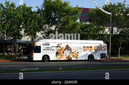 Los Angeles, Kalifornien, USA 27.. April 2022 Ein allgemeiner Blick auf die Atmosphäre des Bad Guys Bus am 27. April 2022 in Los Angeles, Kalifornien, USA. Foto von Barry King/Alamy Stockfoto Stockfoto