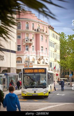 Die Stadt Split in Kroatien in der Region Dalmatien, Bus von Prima Mall von Promet betrieben verlassen Stockfoto