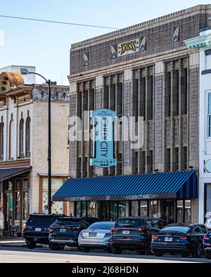 Selma, Alabama, USA-1. März 2022: Kress Building in Selma, AL wurde 1931 erbaut und ist im National Register of Historic Places eingetragen. S.H. Kress & Co Stockfoto