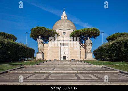 Basilika der Heiligen Peter und Paul, Bezirk EUR, Rom, Latium, Italien Stockfoto