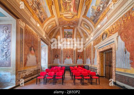 Der Adelsraum des Rathauses, Nepi, Viterbo, Latium, Italien Stockfoto