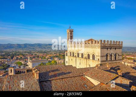 Blick vom Garten des Dogenpalastes, Gubbio, Provinz Perugia, Umbrien, Italien Stockfoto