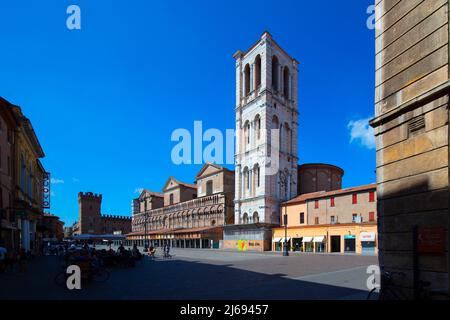 Glockenturm der Kathedrale, Piazza Trento und Triest, Ferarra, UNESCO-Weltkulturerbe, Emilia-Romagna, Italien Stockfoto