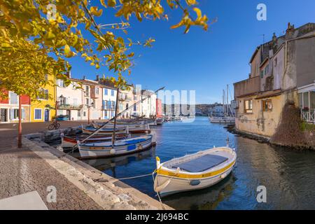 Quai Brescon, Martigues, Bouches-du-Rhone, Provence-Alpes-Cote d'Azur, Frankreich, Mittelmeer, Europa Stockfoto