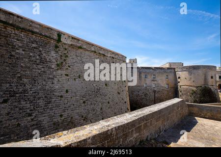 Castello Aragonese. Festung Borgo Antico, UNESCO-Weltkulturerbe, Altstadt von Otranto, Solento, Apulien (Apulien), Italien. Stockfoto