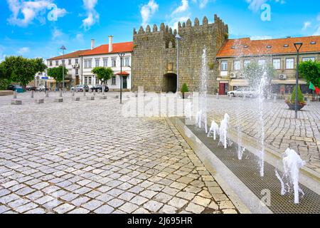 Brunnen vor dem Königstor, Trancoso, Serra da Estrela, Centro, Portugal Stockfoto