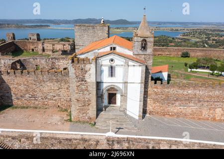 Igreja Matriz de Nossa Sra das Candeias, Castelo de Mourão, Mourão, Portugal Stockfoto