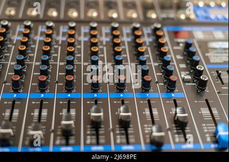 Nahaufnahme des Mischbretts Stockfoto