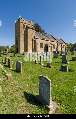 Kirche der Heiligen Dreifaltigkeit im Dorf Sutton Montis, Somerset, England. Stockfoto