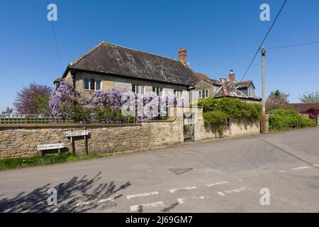 Ein Ferienhaus im Dorf Sutton Montis, Somerset, England. Stockfoto