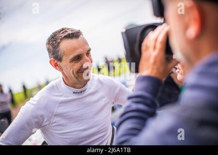 Charbonnieres-les-Bains, Frankreich. 29. April 2022. SALANON David, DEGOUT Jérome, Volkswagen Polo GTI, Portrait während der Rallye Rhône Charbonnières 2022, 2. Runde des Championnat de France des Rallye 2022, vom 28. Bis 30. April in Charbonnières-les-Bains, Frankreich - Foto Bastien Roux / DPPI Credit: DPPI Media/Alamy Live News Stockfoto