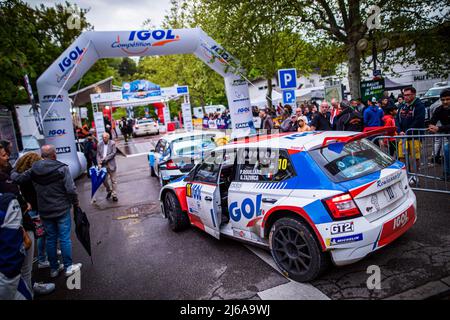 Charbonnieres-les-Bains, Frankreich. 29. April 2022. 10 ROUILLARD Patrick, ZAZURCA Guilhem, Skoda fabia, Ambiente während der Rallye Rhône Charbonnières 2022, 2. Runde des Championnat de France des Rallye 2022, vom 28. Bis 30. April in Charbonnières-les-Bains, Frankreich - Foto Bastien Roux / DPPI Credit: DPPI Media/Alamy Live News Stockfoto