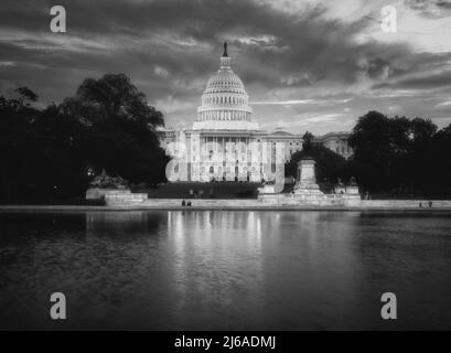 Das Capitol Building, Sitz des Senats und des US-Repräsentantenhauses in der National Mall in Washington DC. Stockfoto