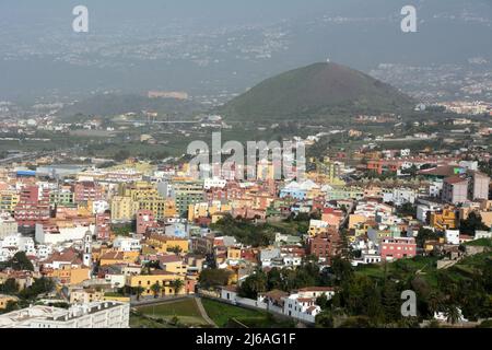 Die Stadt Los Realejos an der Nordküste der spanischen Insel Teneriffa, Kanarische Inseln, Spanien. Stockfoto