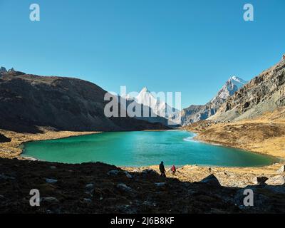 Mount jampayang, Mount chanadorje und See boyongcuo im yading Nationalpark, daocheng County, provinz sichuan, china Stockfoto