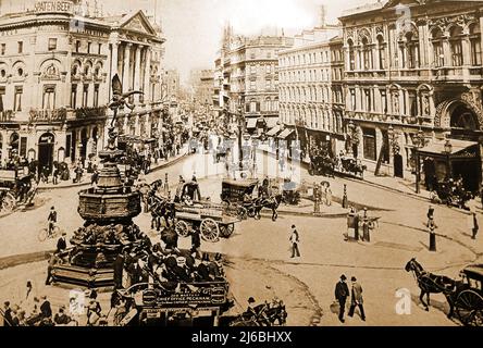 Ein altes Foto von Piccadilly Circus, London in den Tagen vor dem Kraftverkehr. Stockfoto