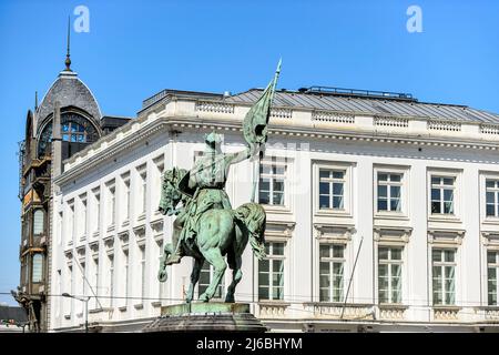 Königsplatz - Statue von Godefroid de Bouillon erster Anführer des Kreuzzuges | Place royale Statue de Godefroid de Bouillon qui a Conduit la Premiere cr Stockfoto