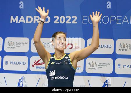 Die Spanierin Carolina Marín posiert mit der Goldmedaille auf dem Podium, nachdem sie ihre sechste Badminton-Europameisterschaft in Folge gewonnen hatte, indem sie im Finale der Frauen in Madrid die schottische Kirsty Gilmour (21-10 und 21-12) besiegt hatte. (Foto von Atilano Garcia / SOPA Images/Sipa USA) Stockfoto