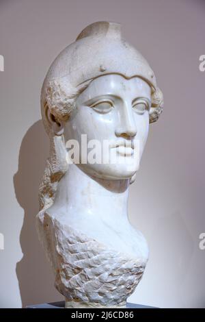 Leiter der Athene, bekannt als der Pnyx Athene Penteli Marmor, in Athen gefunden, wahrscheinlich nach 430 v. Chr.. Nationales Archäologisches Museum, Athen, Griechenland. Stockfoto