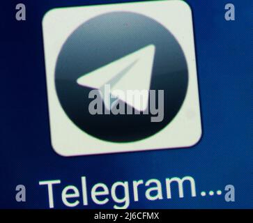 In dieser Abbildung wird das Logo der Telegram-Anwendung auf einem Smartphone-Bildschirm angezeigt Stockfoto