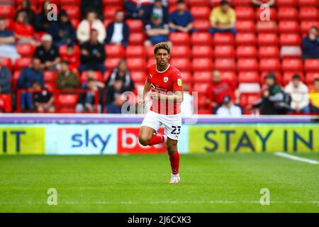 Oakwell, Barnsley, England - 30.. April 2022 William Hondermarck (23) von Barnsley - während des Spiels Barnsley gegen Preston N.E., Sky Bet EFL Championship 2021/22, in Oakwell, Barnsley, England - 30.. April 2022 Credit: Arthur Haigh/WhiteRoseFotos/Alamy Live News Stockfoto